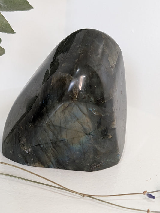 Labradorite Free Form