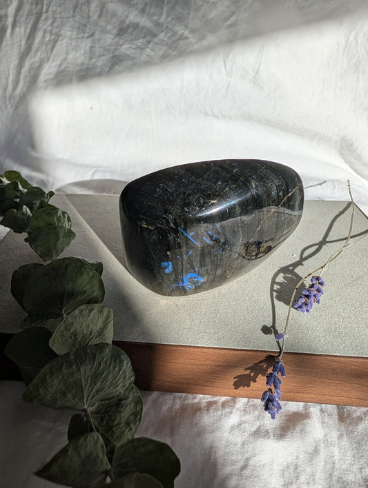 Labradorite Free Form
